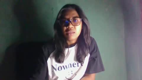 Snapshot of armanda25 chatting on April 13, 9:04 am armanda25 online show from April 13, 9:04 am