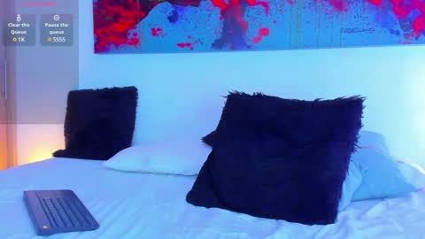   online show from February 9, 3:43 am