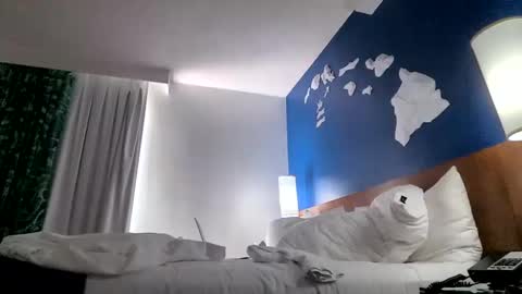 Snapshot of armstrong1718 chatting on October 11, 2:00 am armstrong1718 online show from October 11, 2:00 am