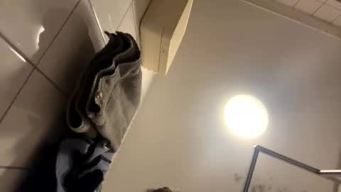 armyskater32 online show from February 10, 8:57 pm