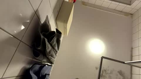 armyskater32 online show from February 28, 9:27 pm