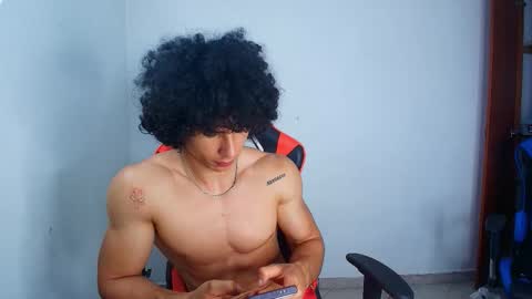 Snapshot of arnold_black69 chatting on September 16, 12:06 pm arnold black online show from September 16, 12:06 pm