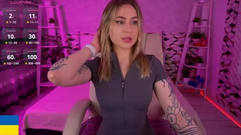 AROLINA online show from May 21, 9:44 pm