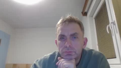 aromannn online show from February 5, 10:47 pm