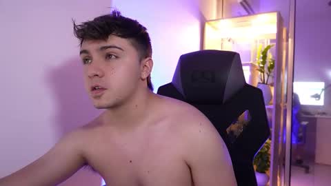 aron__cooper online show from December 19, 12:39 am