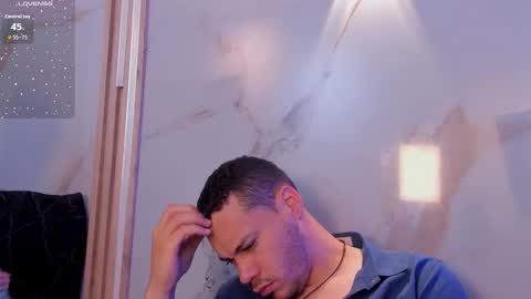 Snapshot of aron_and_molly chatting on February 27, 12:05 pm aron and molly online show from February 27, 12:05 pm