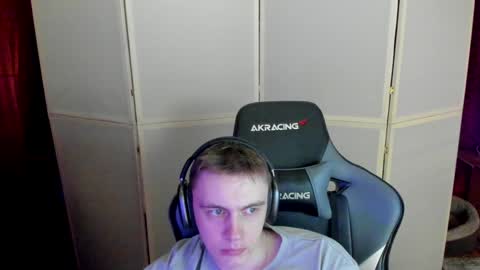 biggest penis  online show from December 3, 6:28 pm