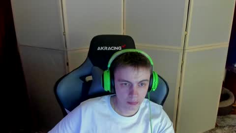 biggest penis  online show from December 13, 1:26 am