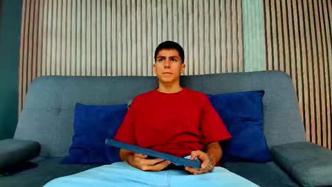 aron_pulse online show from March 6, 1:29 pm