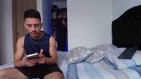 Snapshot of aron_santoro1 chatting on January 9, 4:21 pm Aron Santoro online show from January 9, 4:21 pm