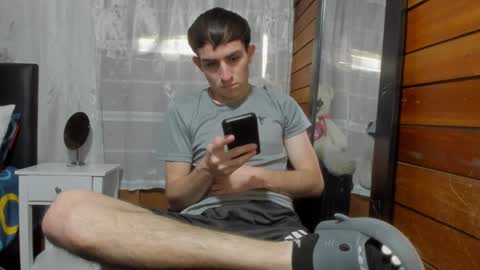 Aron G Franco online show from February 13, 6:59 pm