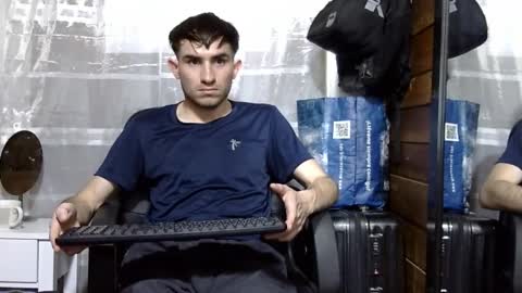 Aron G Franco online show from September 13, 6:51 pm