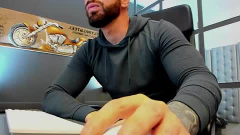 AronGrant online show from May 22, 8:53 am