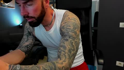 AronGrant online show from May 24, 9:36 am