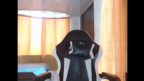 aronmiller online show from November 20, 7:13 pm