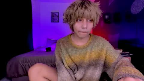 Snapshot of aronn_44 chatting on May 28, 2:20 am Aaron online show from May 28, 2:20 am