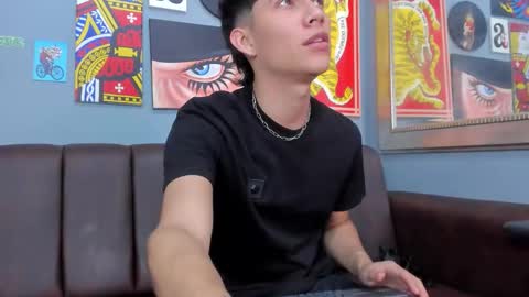 Arontawers online show from March 3, 7:09 pm