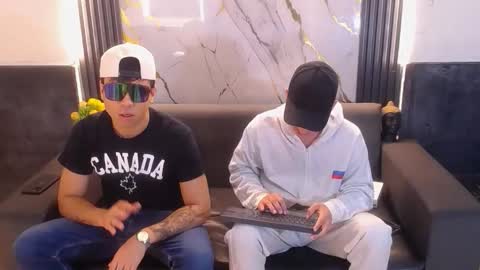 Aroon   online show from April 16, 4:13 am