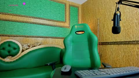    online show from January 9, 12:52 pm