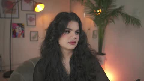 Chloe  online show from November 27, 5:37 pm