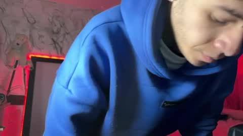   online show from January 29, 11:20 am