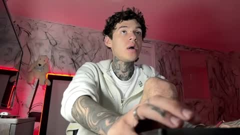   online show from February 12, 10:14 am