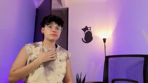   online show from February 8, 2:15 am