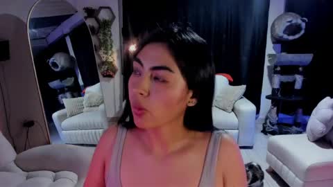 Snapshot of artemis_020 chatting on May 24, 4:17 am FENIX online show from May 24, 4:17 am