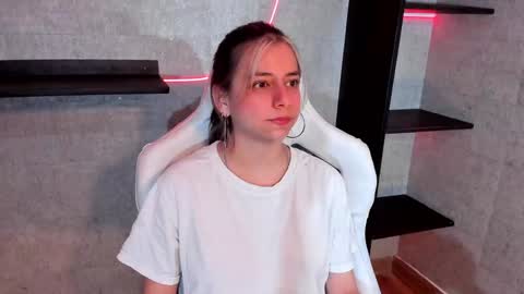 artemisablake online show from January 9, 9:47 pm