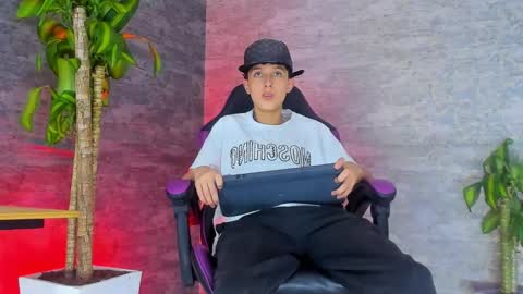 arthurcox_ online show from September 20, 5:47 pm