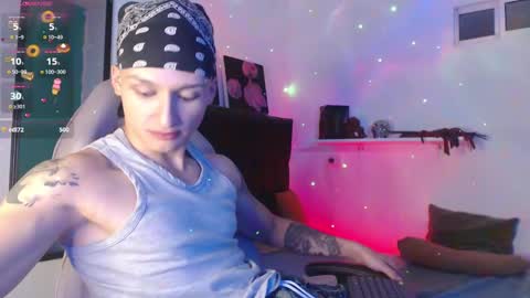 Arthur Phoenix online show from December 7, 8:33 am