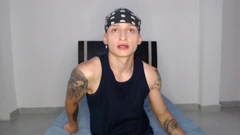 Arthur Phoenix online show from December 16, 2:15 am