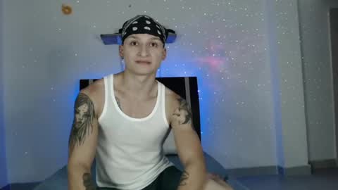 Arthur Phoenix online show from February 1, 3:19 am