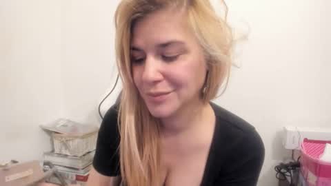 MIA online show from November 7, 9:04 pm