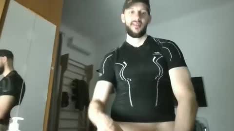 artur833 online show from April 2, 9:23 pm