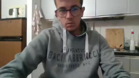 arturpaulval online show from November 28, 4:42 pm