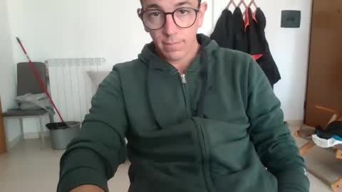 arturpaulval online show from November 29, 11:57 am