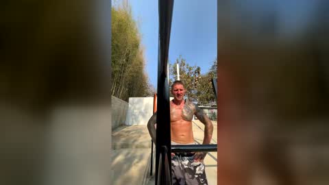 Snapshot of arunboy81 chatting on February 20, 9:00 am Lucash413 online show from February 20, 9:00 am