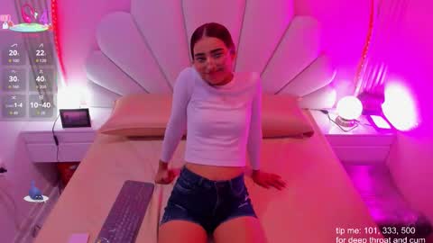 Snapshot of ary__cherry chatting on December 17, 7:20 pm Ary online show from December 17, 7:20 pm