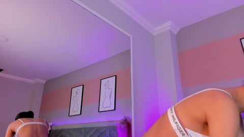 ARY THOMPSON online show from December 20, 8:34 pm