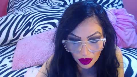 Snapshot of ary_z chatting on February 10, 8:46 pm Ary online show from February 10, 8:46 pm