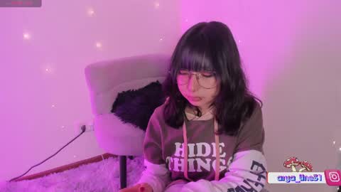 Snapshot of arya_line chatting on July 15, 1:55 am Arys online show from July 15, 1:55 am
