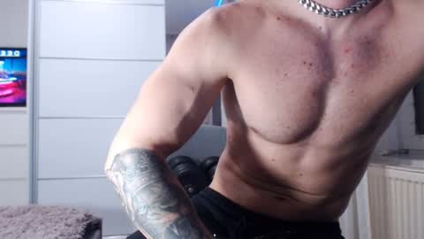 Snapshot of aryanaian1 chatting on January 31, 5:21 pm AryanAian1 online show from January 31, 5:21 pm