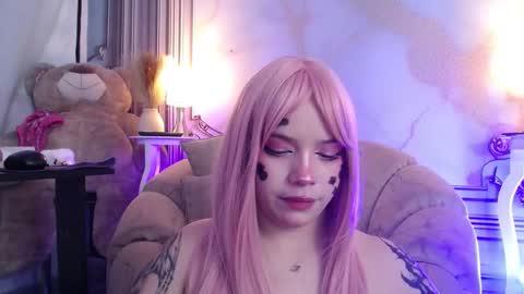 Snapshot of arybutty chatting on February 13, 8:16 pm Ary online show from February 13, 8:16 pm