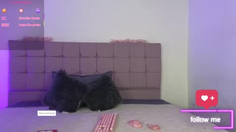 arycooper_ online show from February 12, 12:11 pm