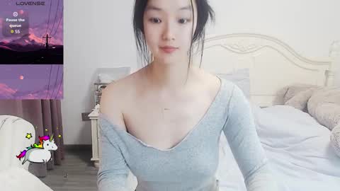 Lily online show from March 9, 3:54 am