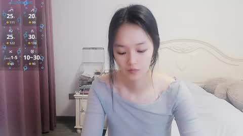Snapshot of arylia_3 chatting on June 15, 3:42 am Lily online show from June 15, 3:42 am