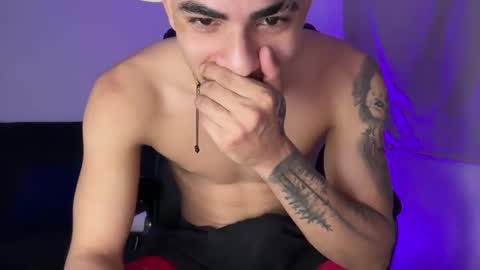 Snapshot of arzu_08 chatting on February 5, 9:47 am arzu_08 online show from February 5, 9:47 am