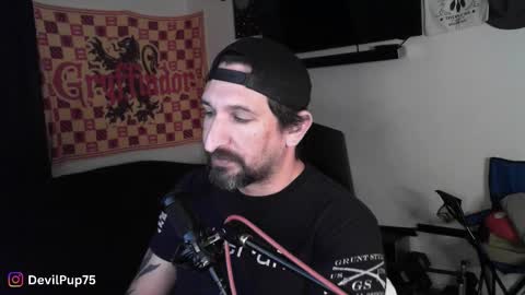 devilPup75 online show from October 30, 2:13 am