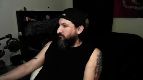 Snapshot of asanator101 chatting on April 24, 8:39 am devilPup75 online show from April 24, 8:39 am